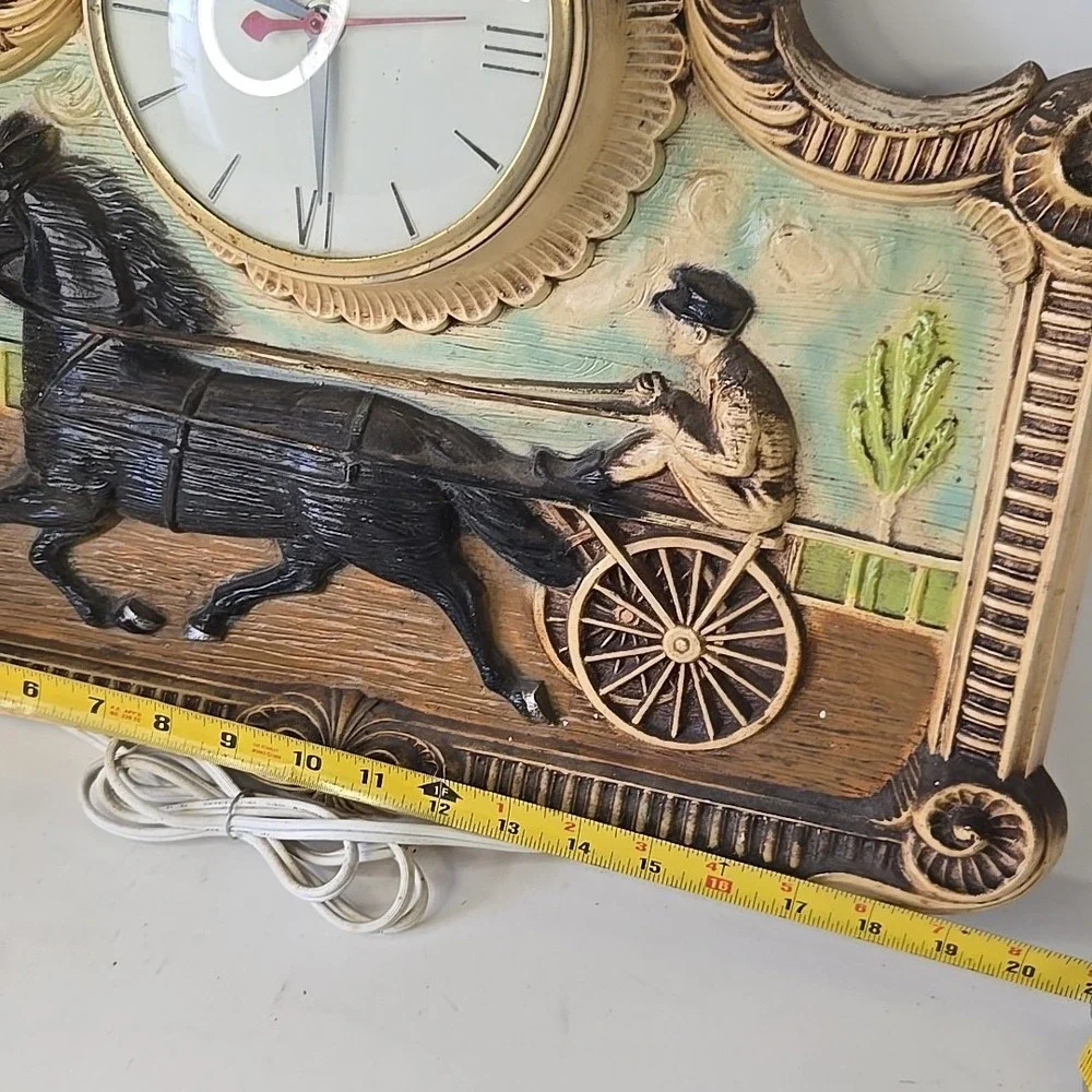 Vintage Wall Clock Horse‎ & Sulky Race Carriage Ornate Gold Frame Working Quartz